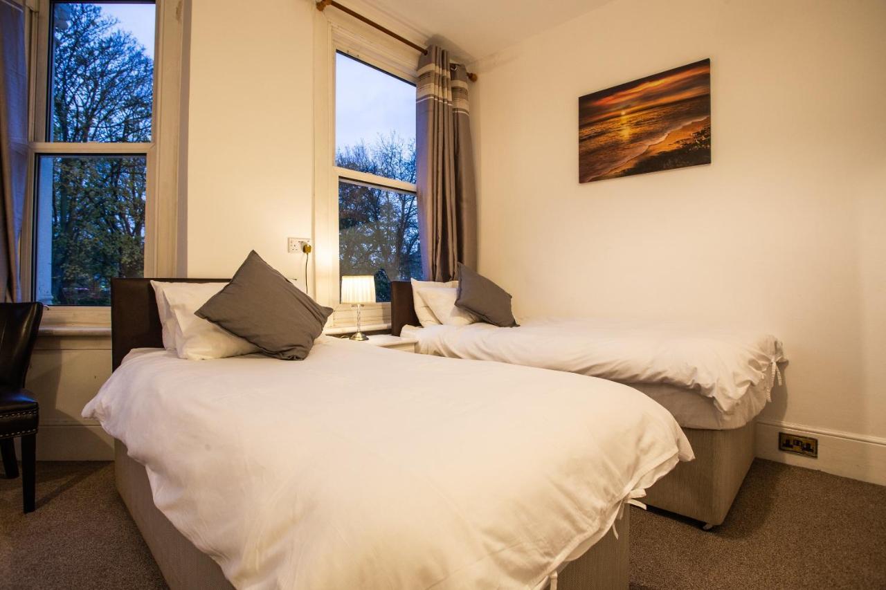 Oyo The Greenland Hotel Londra Dış mekan fotoğraf